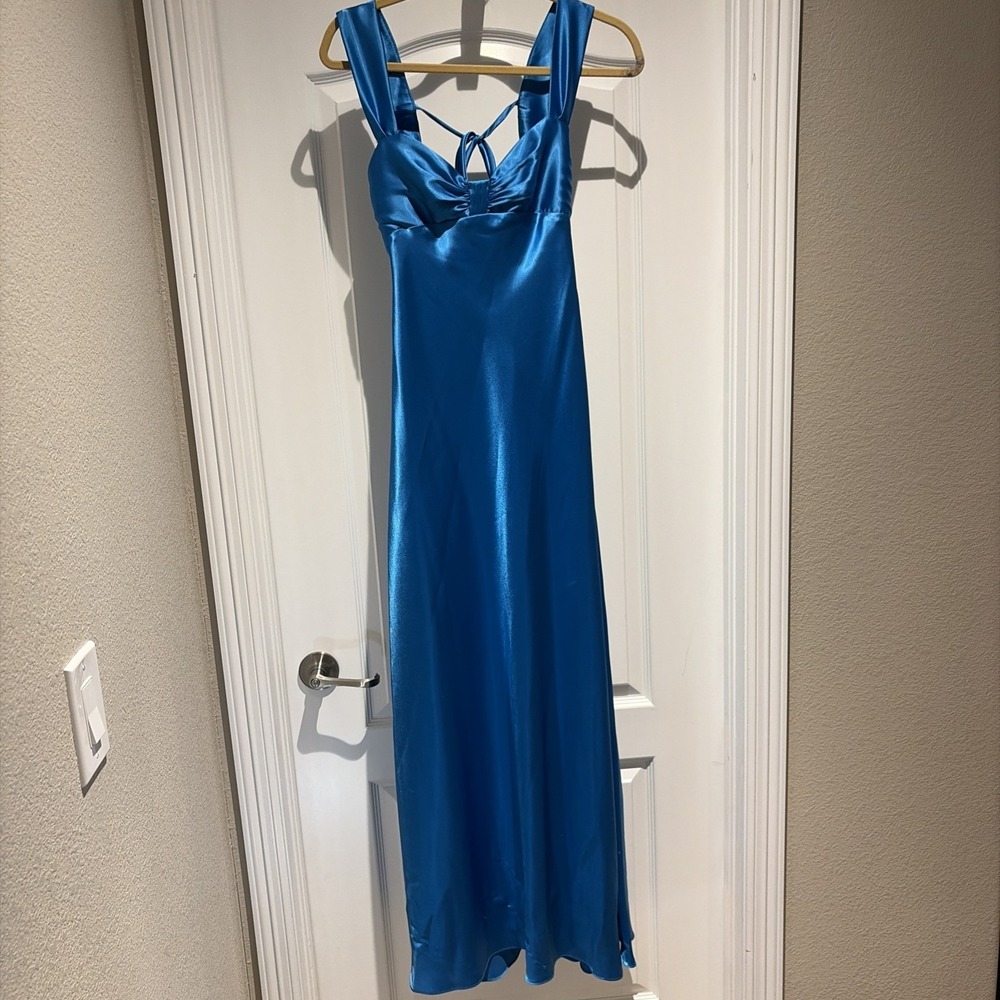 NWT‎ Jessica McClintock Mediterranean Blue Halter Evening Gown Size 3